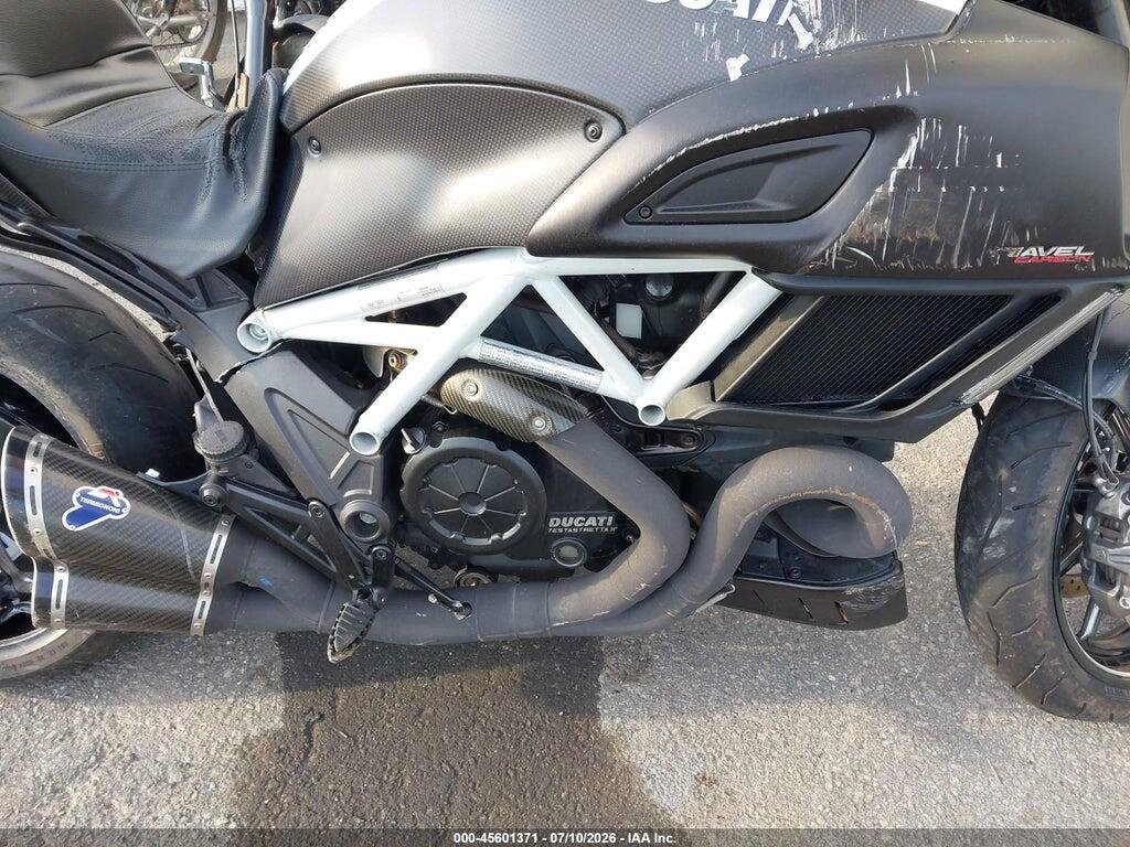 ZDM13BSW9FB020841 2015 DUCATI DIAVEL photo no. 8