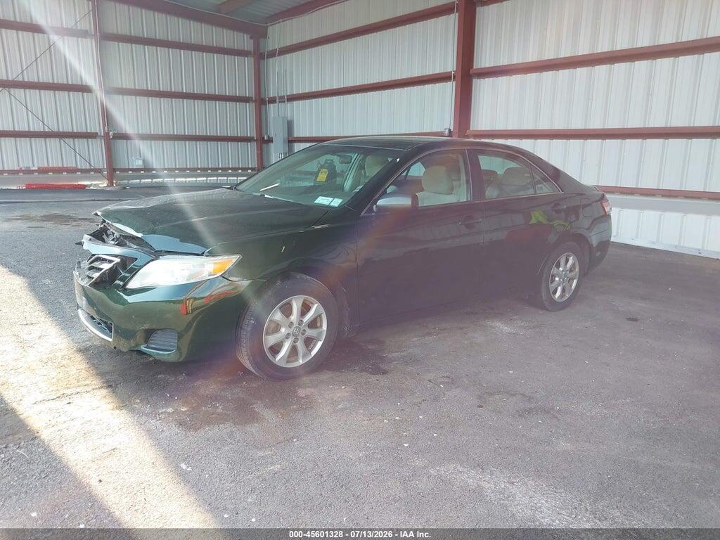 4T1BF3EK1BU687922 2011 TOYOTA CAMRY photo no. 2