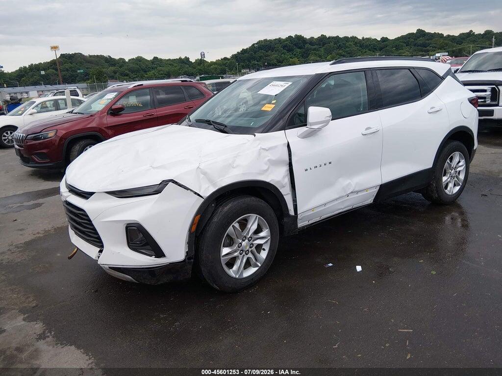 3GNKBCRS4LS689750 2020 CHEVROLET BLAZER photo no. 2