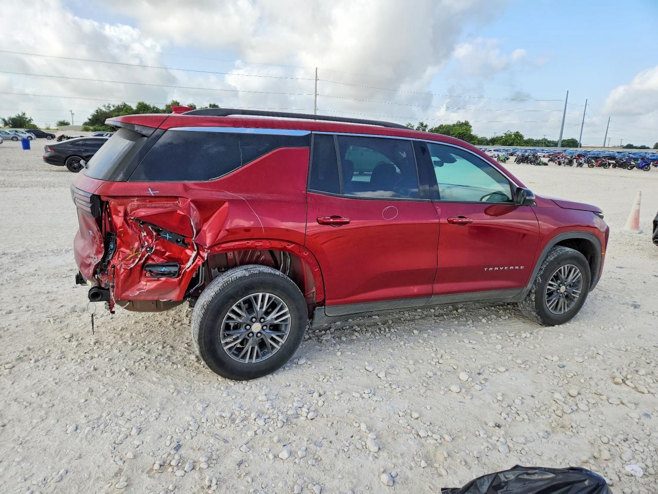 1GNERGKS8TJ136630 2026 CHEVROLET TRAVERSE photo no. 3
