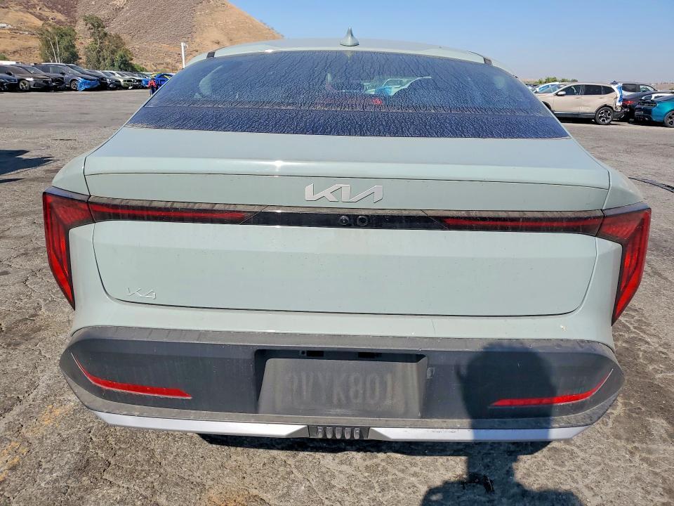 2025 KIA K4 LXS — Фото 6 из 12