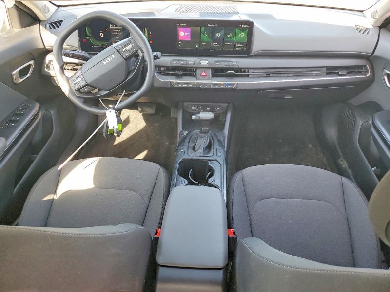 2025 KIA K4 LXS — Фото 8 из 12
