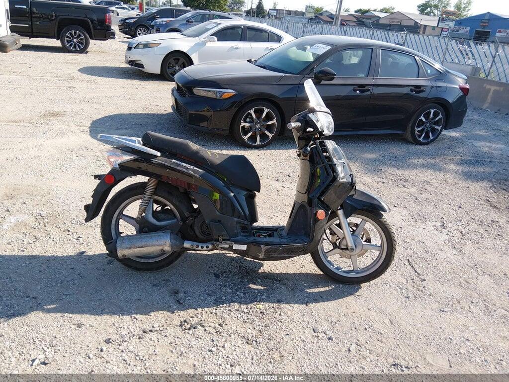 RFBD1H1169B250710 2009 KYMCO USA INC PEOPLE photo no. 11