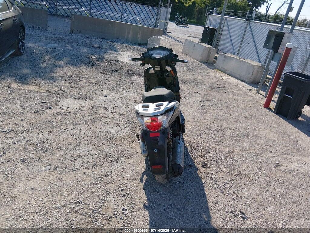 RFBD1H1169B250710 2009 KYMCO USA INC PEOPLE photo no. 6