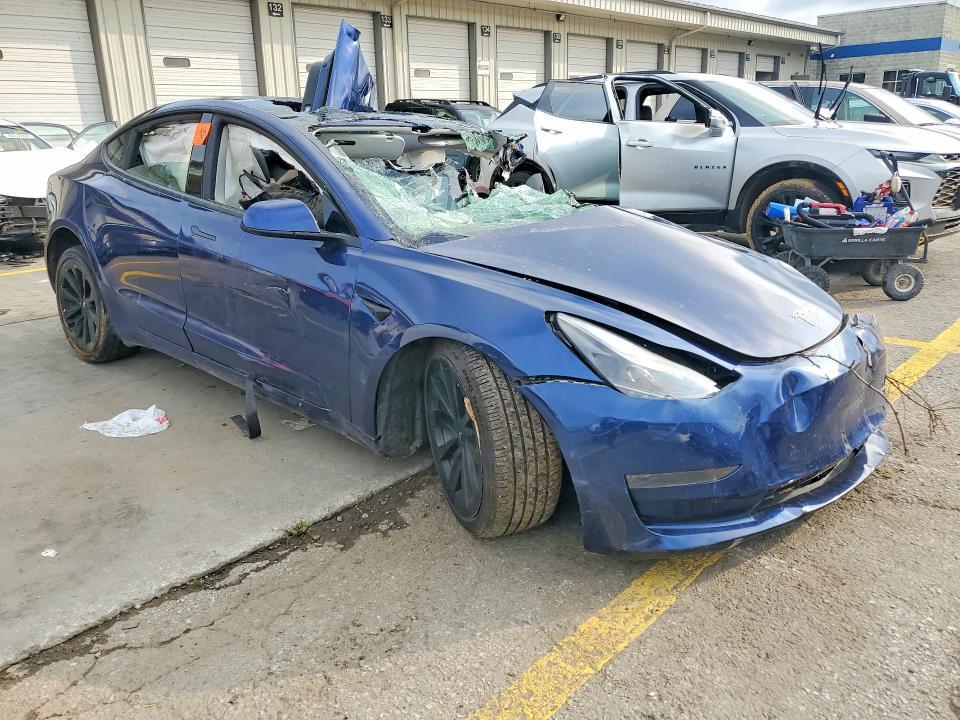 2022 TESLA MODEL 3 — Фото 4 из 12