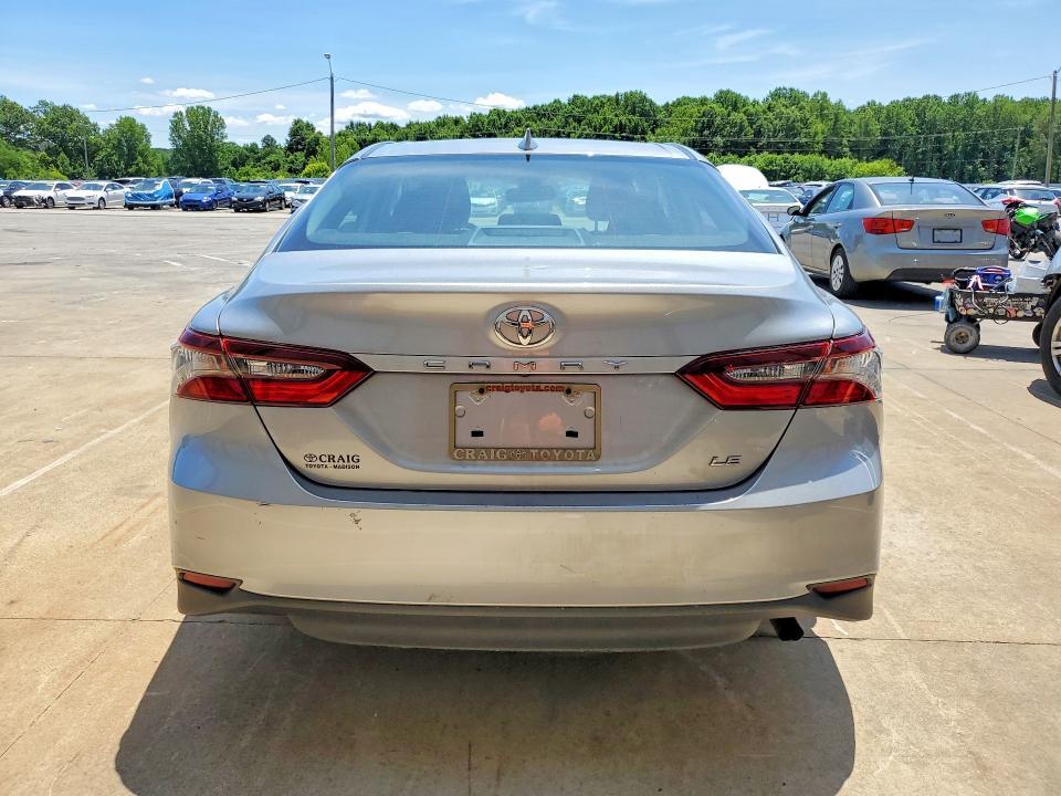 2022 TOYOTA CAMRY LE — Фото 6 из 13