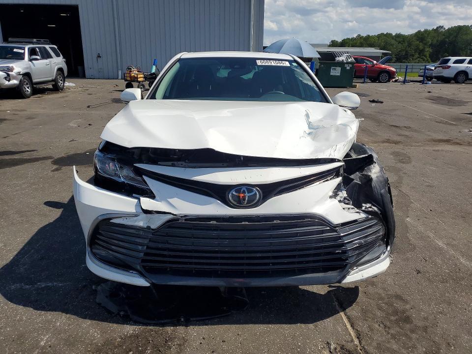 2022 TOYOTA CAMRY LE — Фото 5 из 12