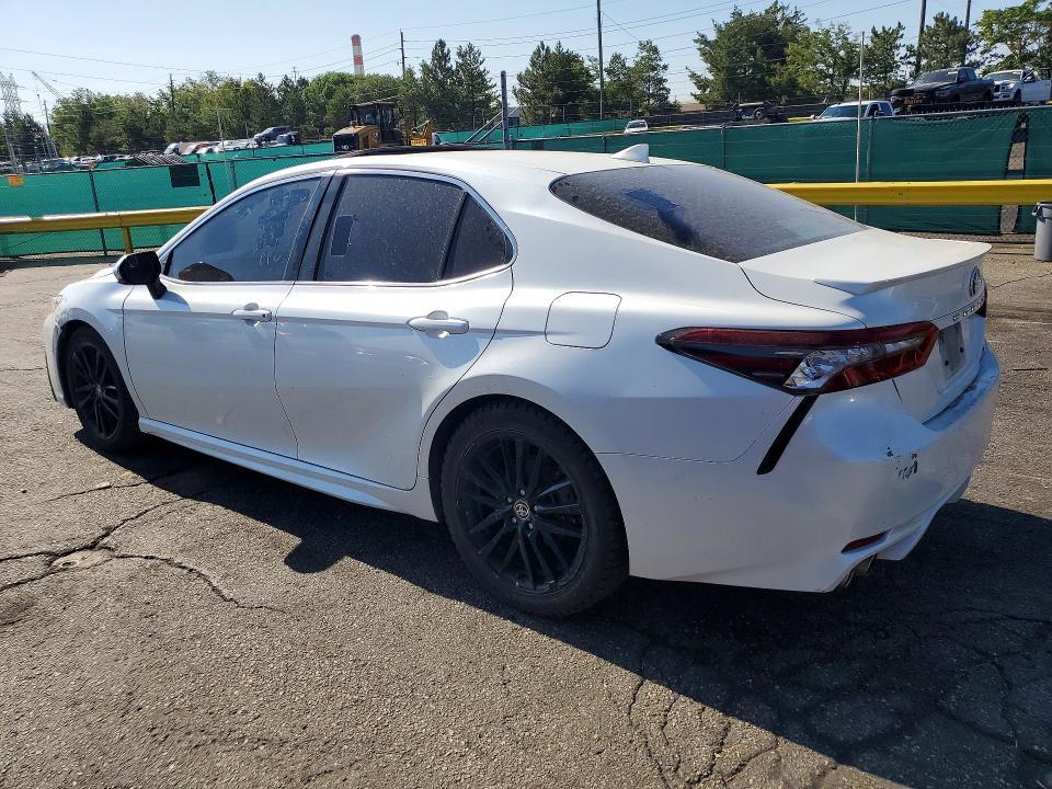 2022 TOYOTA CAMRY XSE — Фото 2 из 12