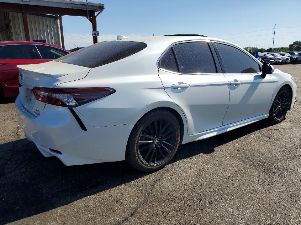 2022 TOYOTA CAMRY XSE — Фото 3 из 12