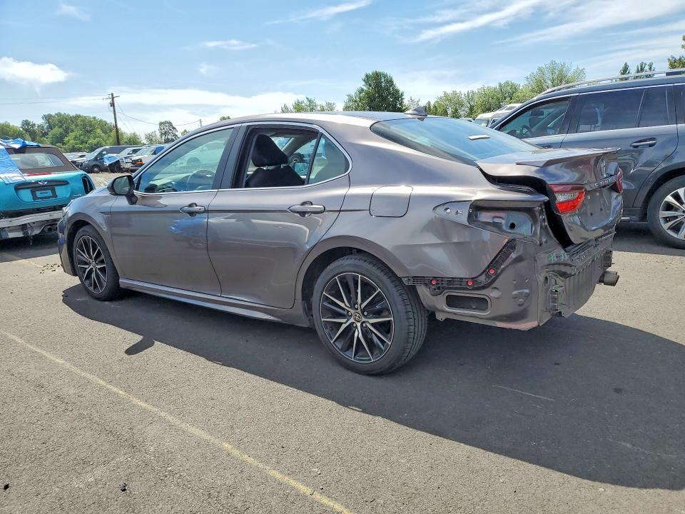 2022 TOYOTA CAMRY SE — Фото 2 из 13