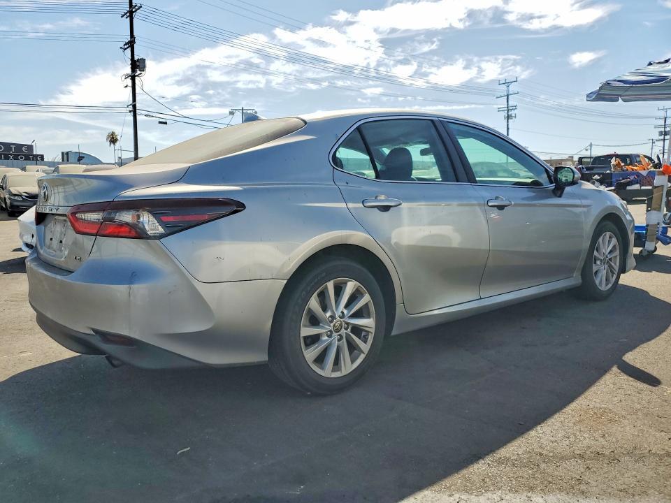 2022 TOYOTA CAMRY LE — Фото 3 из 12
