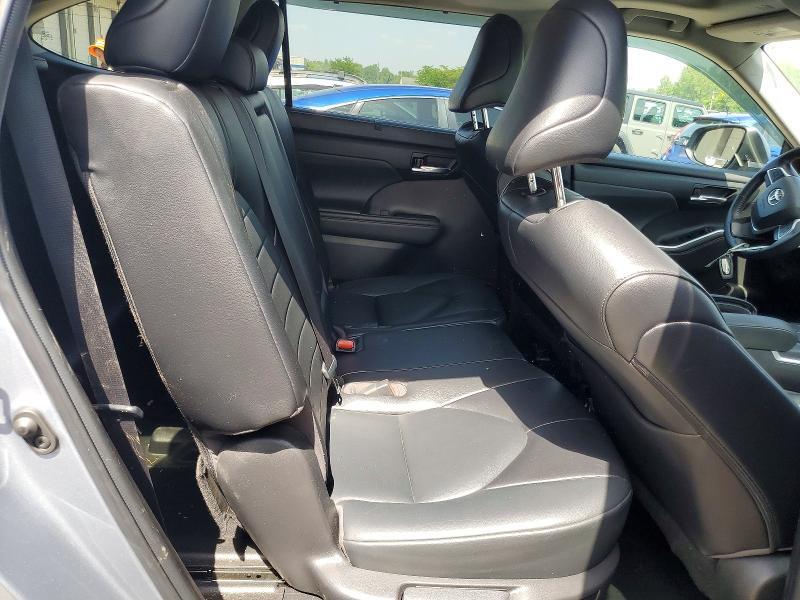 2022 TOYOTA HIGHLANDER XLE — Фото 11 из 14