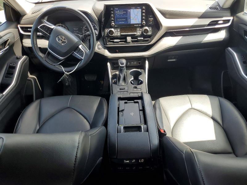 2022 TOYOTA HIGHLANDER XLE — Фото 8 из 14
