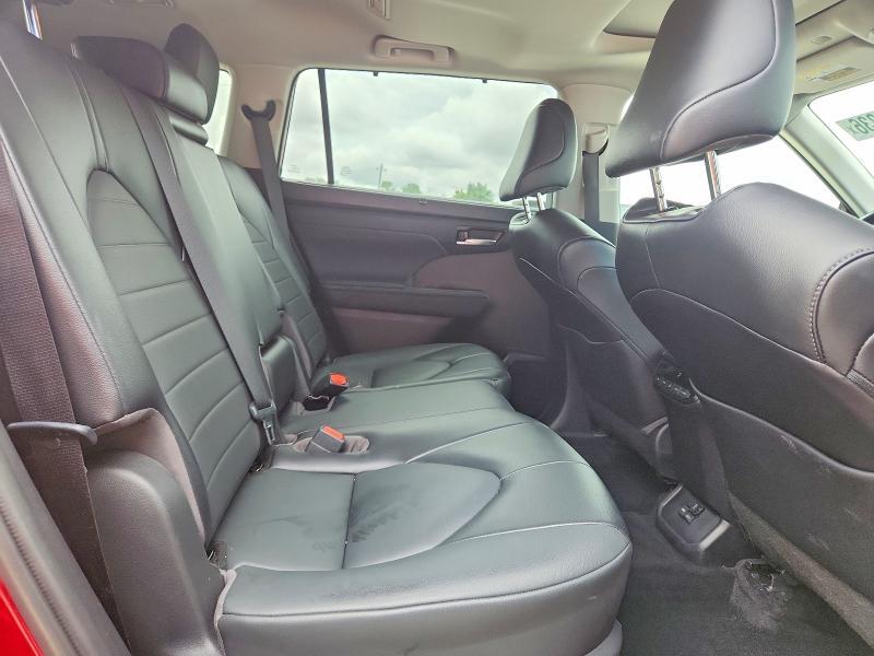 5TDHZRBH9NS561768 2022 TOYOTA HIGHLANDER photo no. 10