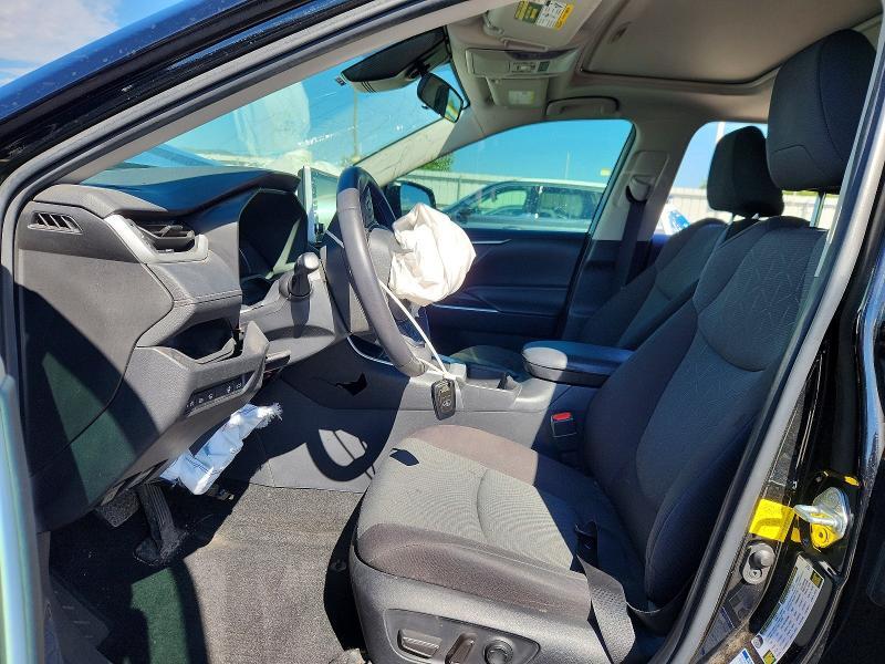 2022 TOYOTA RAV4 XLE — Фото 7 из 13