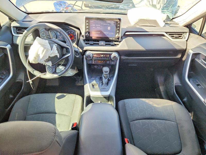 2022 TOYOTA RAV4 XLE — Фото 8 из 13