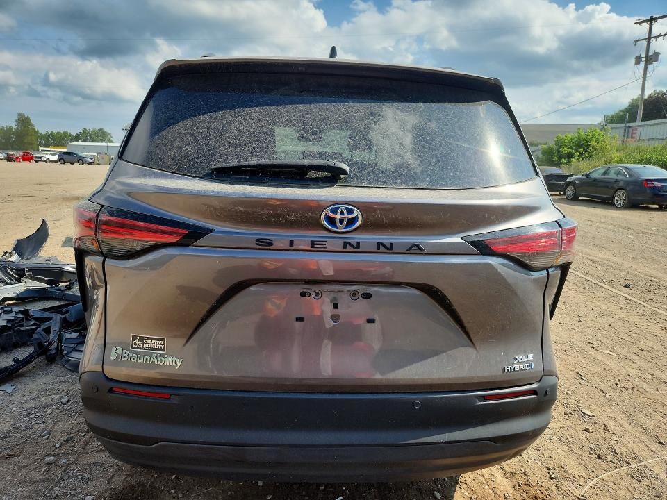 5TDJRKEC8NS123042 2022 TOYOTA SIENNA photo no. 6