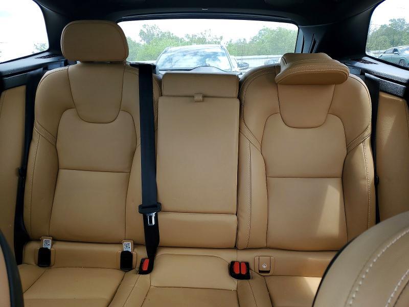 2022 VOLVO XC60 T8 RECHARGE INSCRIPTION — Фото 10 из 13