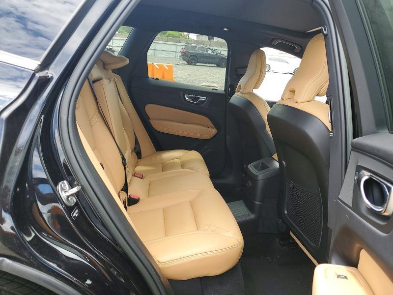 2022 VOLVO XC60 T8 RECHARGE INSCRIPTION — Фото 11 из 13