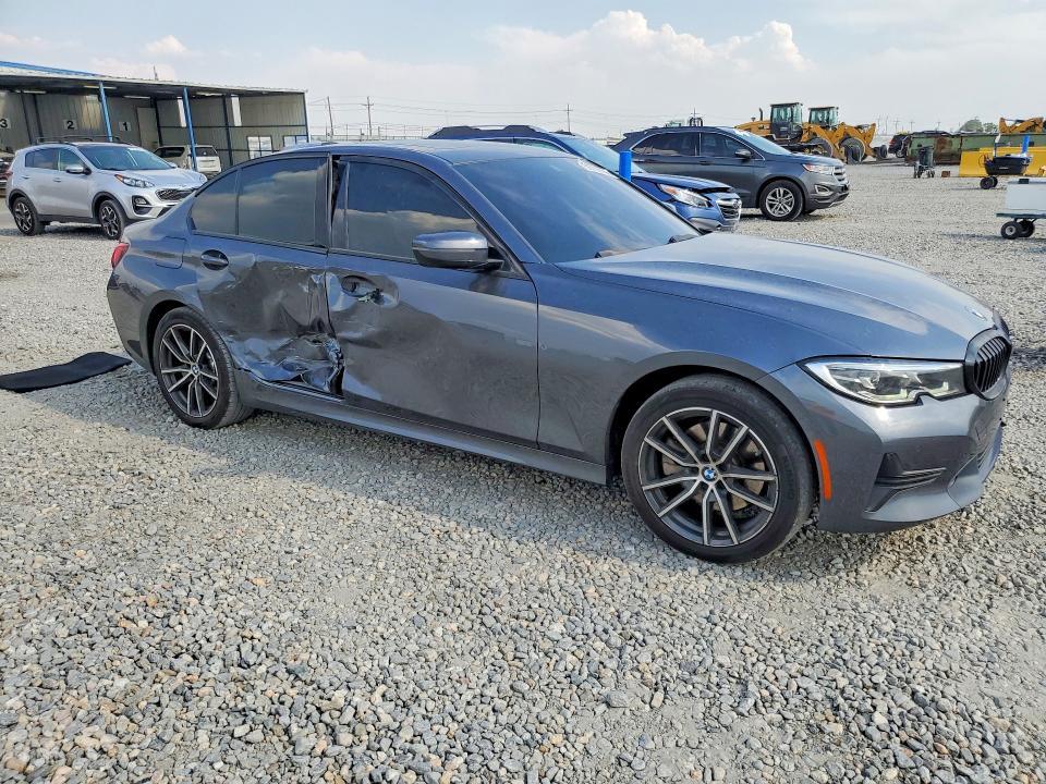 X 2021 BMW 330XI photo no. 4
