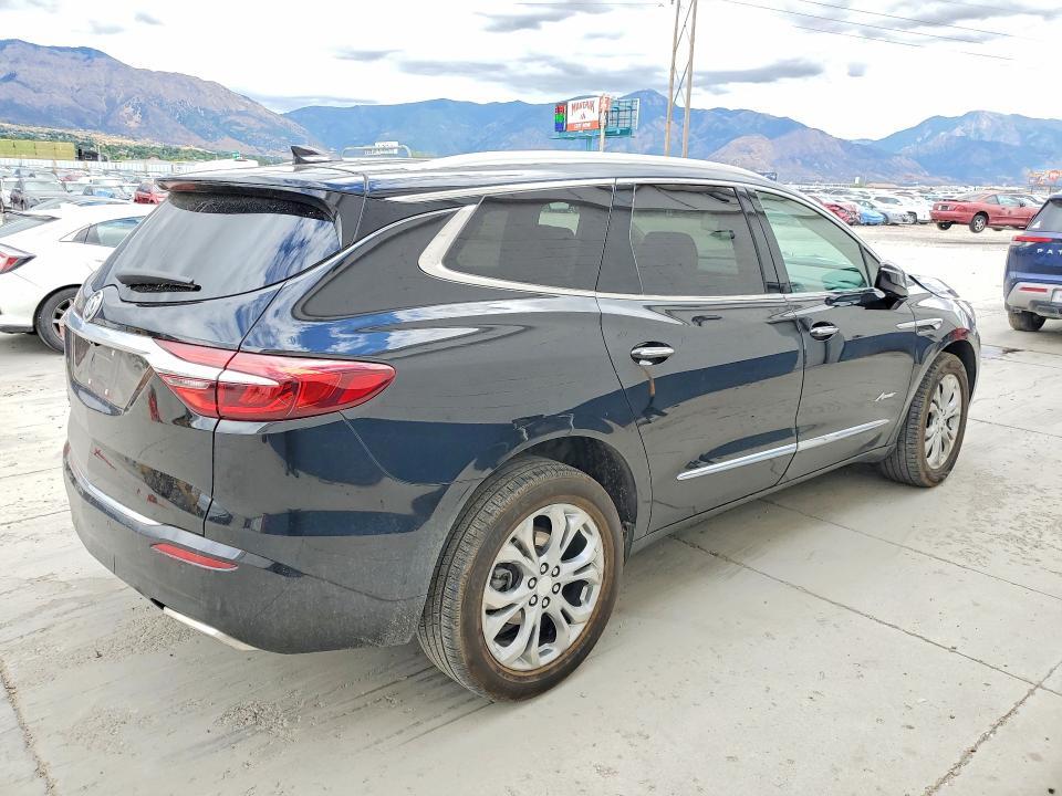 2021 BUICK ENCLAVE AVENIR — Фото 3 из 12