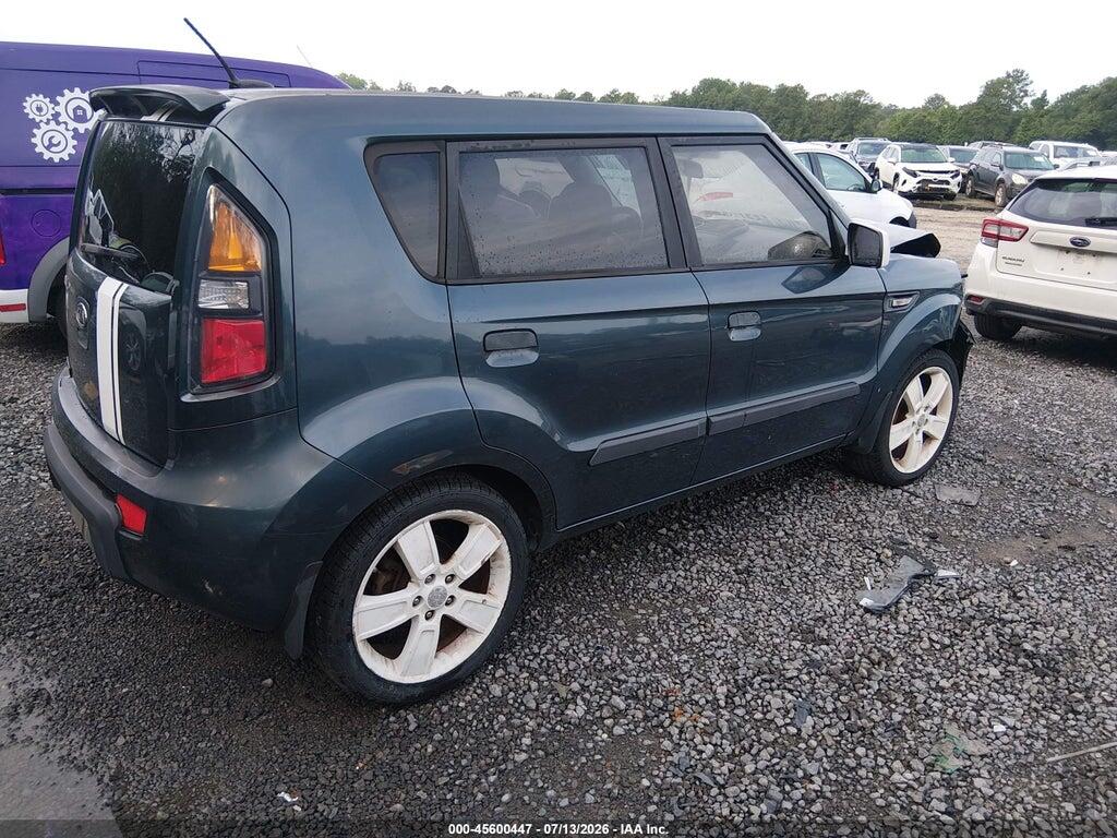 KNDJT2A29A7069298 2010 KIA SOUL photo no. 4
