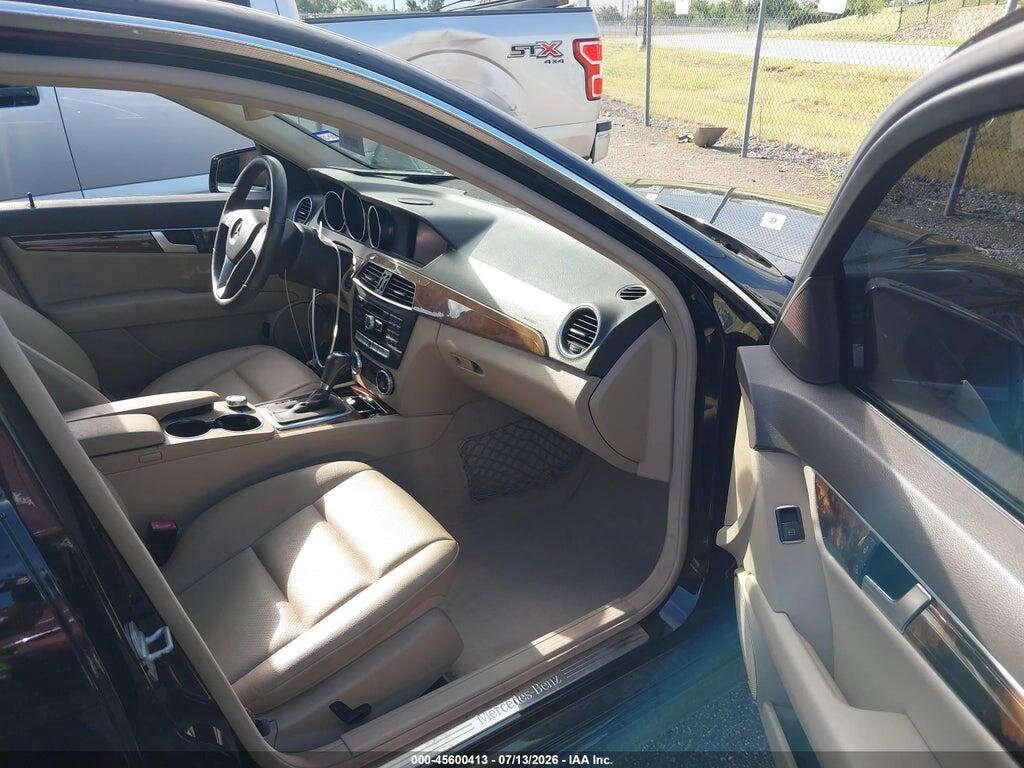 WDDGF4HB8CA609383 2012 MERCEDES-BENZ C 250 photo no. 5