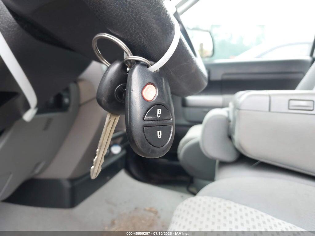 5TFDY5F10AX099323 2010 TOYOTA TUNDRA photo no. 11