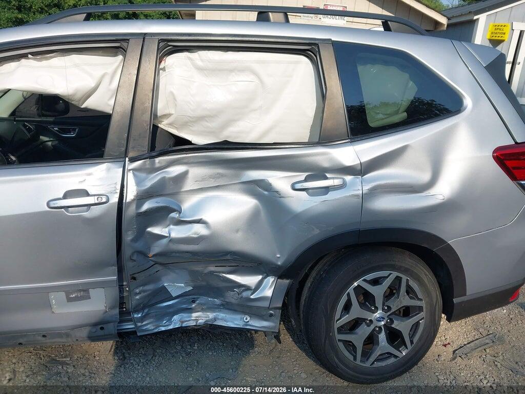 JF2SKAFC4MH561210 2021 SUBARU FORESTER photo no. 6
