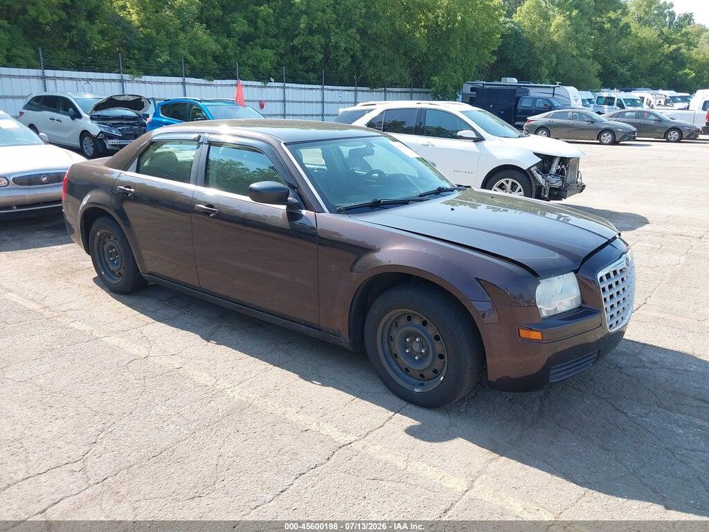 2C3AA43R45H168475 2005 CHRYSLER 300 photo no. 1