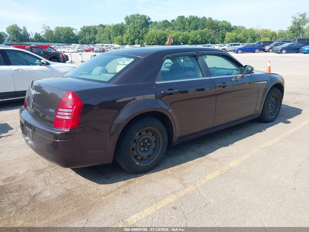 2C3AA43R45H168475 2005 CHRYSLER 300 photo no. 4