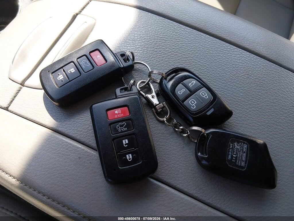 5TDJZRFH9JS527982 2018 TOYOTA HIGHLANDER photo no. 11