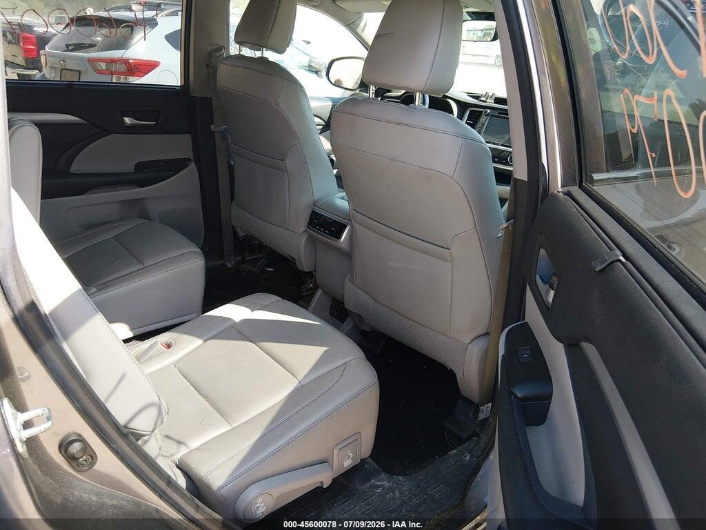 5TDJZRFH9JS527982 2018 TOYOTA HIGHLANDER photo no. 8