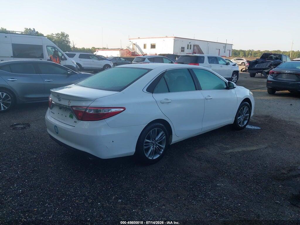 4T1BF1FK2GU228943 2016 TOYOTA CAMRY photo no. 4