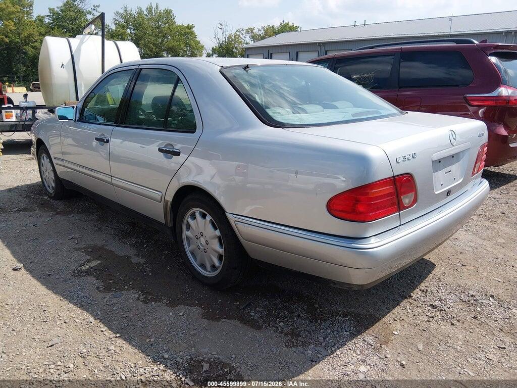 WDBJF82H5XX027490 1999 MERCEDES-BENZ E 320 photo no. 3