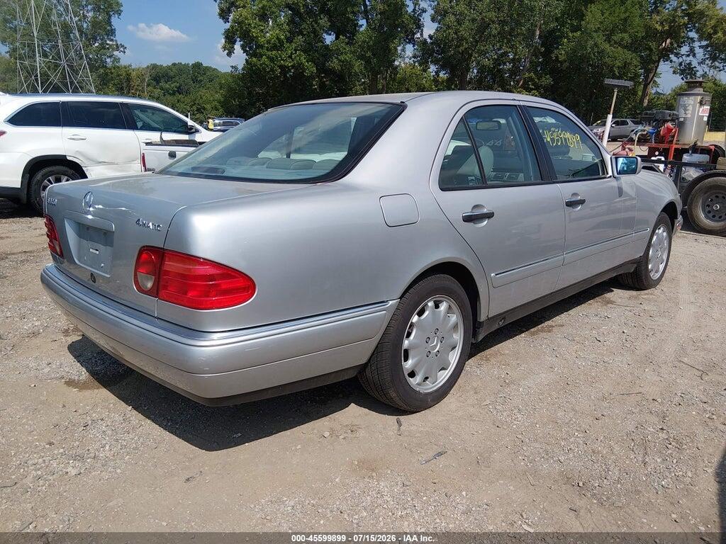 WDBJF82H5XX027490 1999 MERCEDES-BENZ E 320 photo no. 4