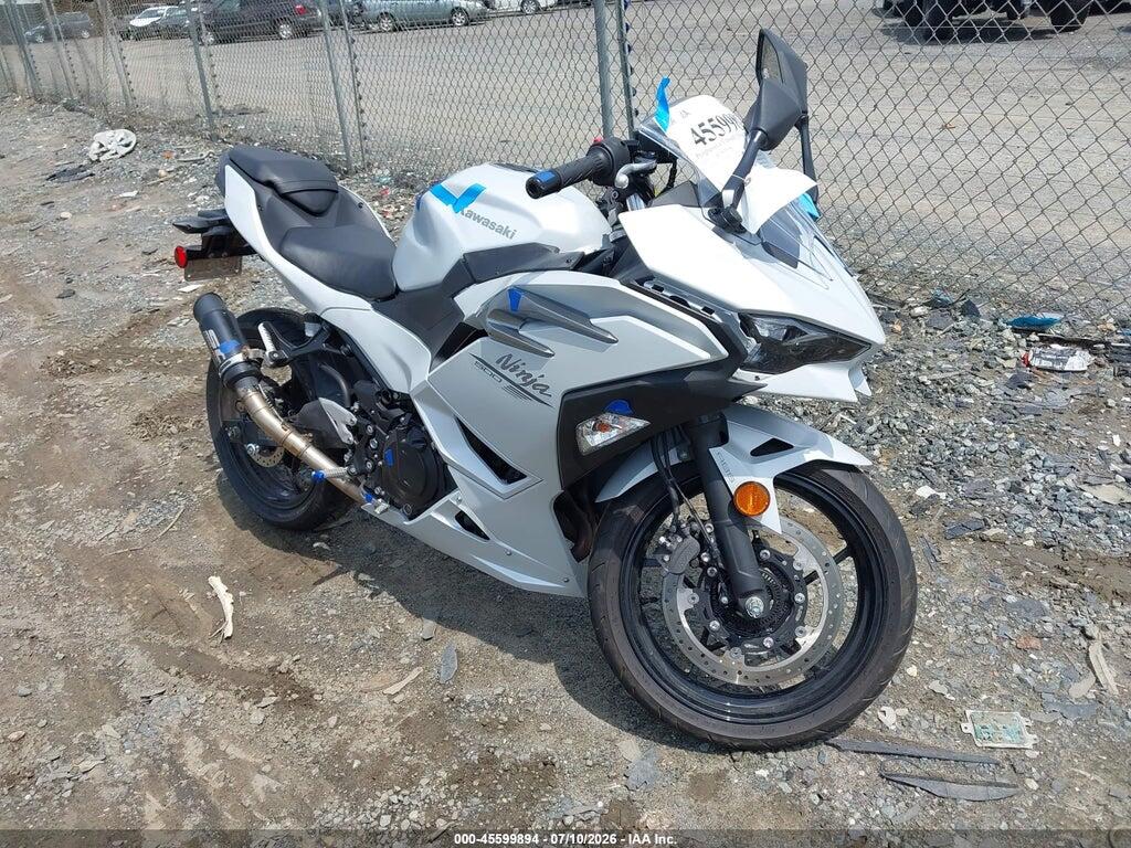 ML5EXGG18SDA71366 2025 KAWASAKI EX500 photo no. 1
