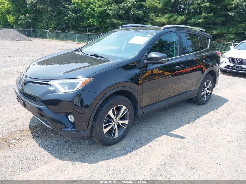 2T3RFREV1HW607661 2017 TOYOTA RAV4 photo no. 2