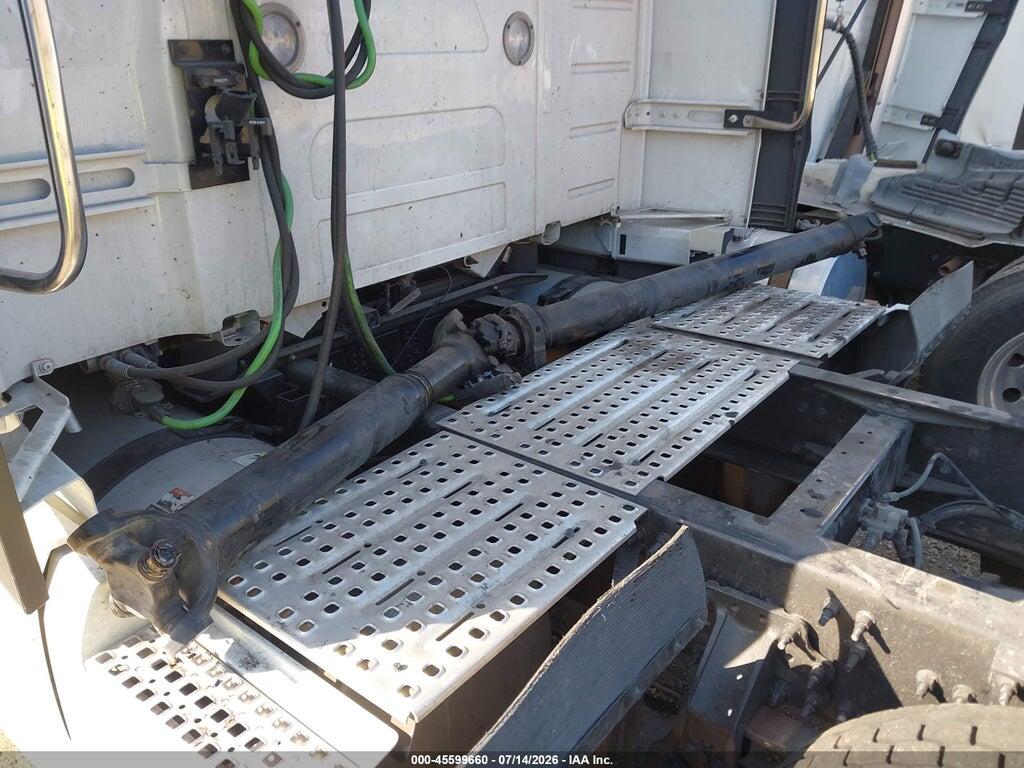 4V4NC9EH2PN311883 2023 VOLVO VNL photo no. 12