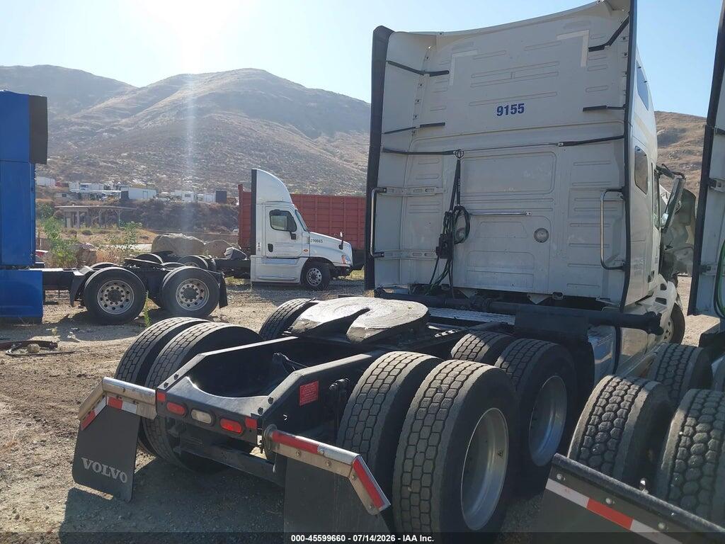 4V4NC9EH2PN311883 2023 VOLVO VNL photo no. 4