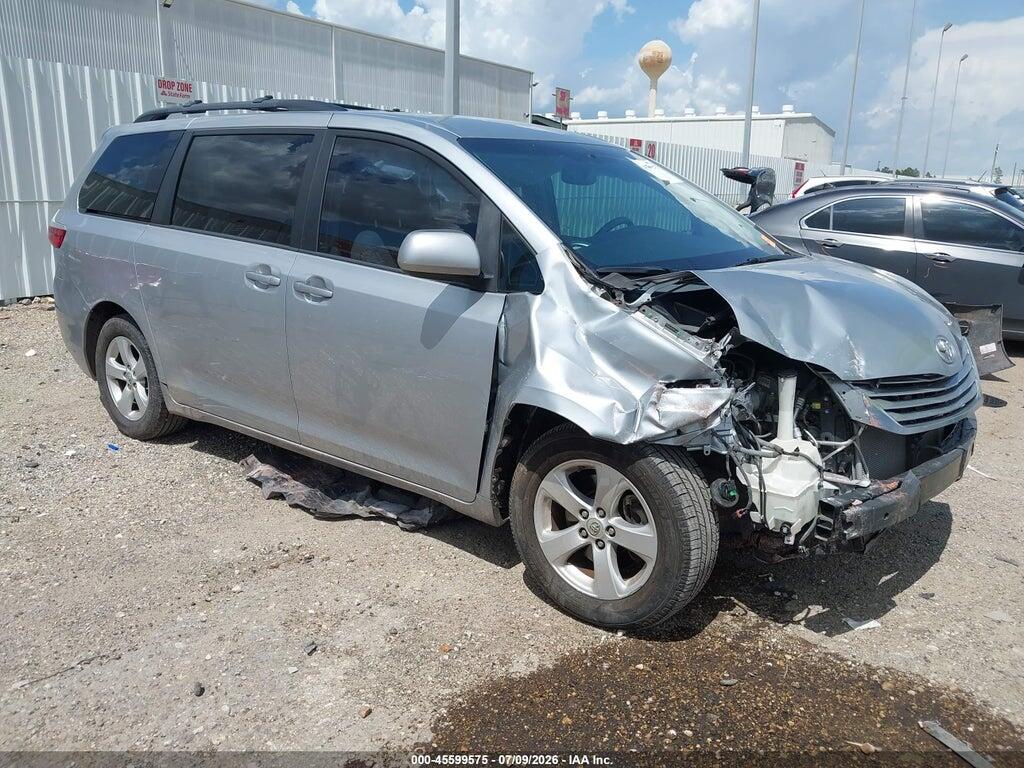 5TDKK3DC0FS680755 2015 TOYOTA SIENNA photo no. 1