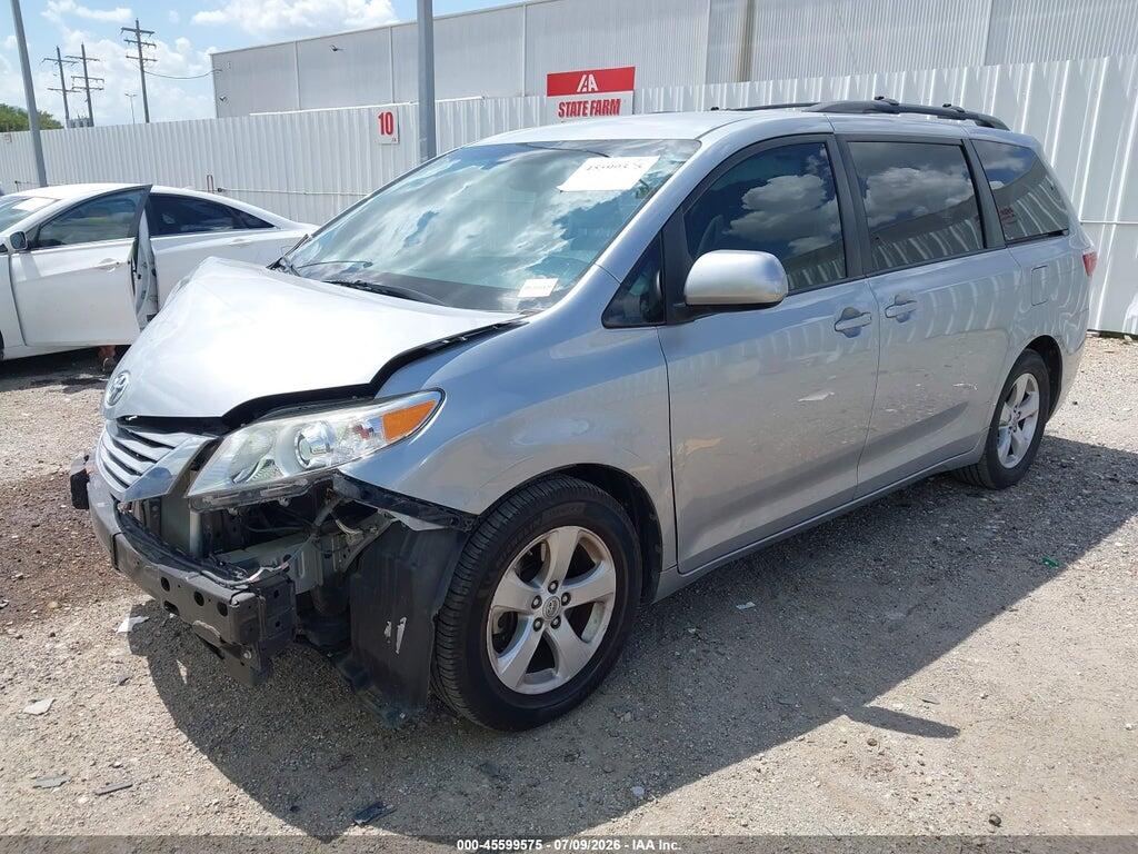 5TDKK3DC0FS680755 2015 TOYOTA SIENNA photo no. 2