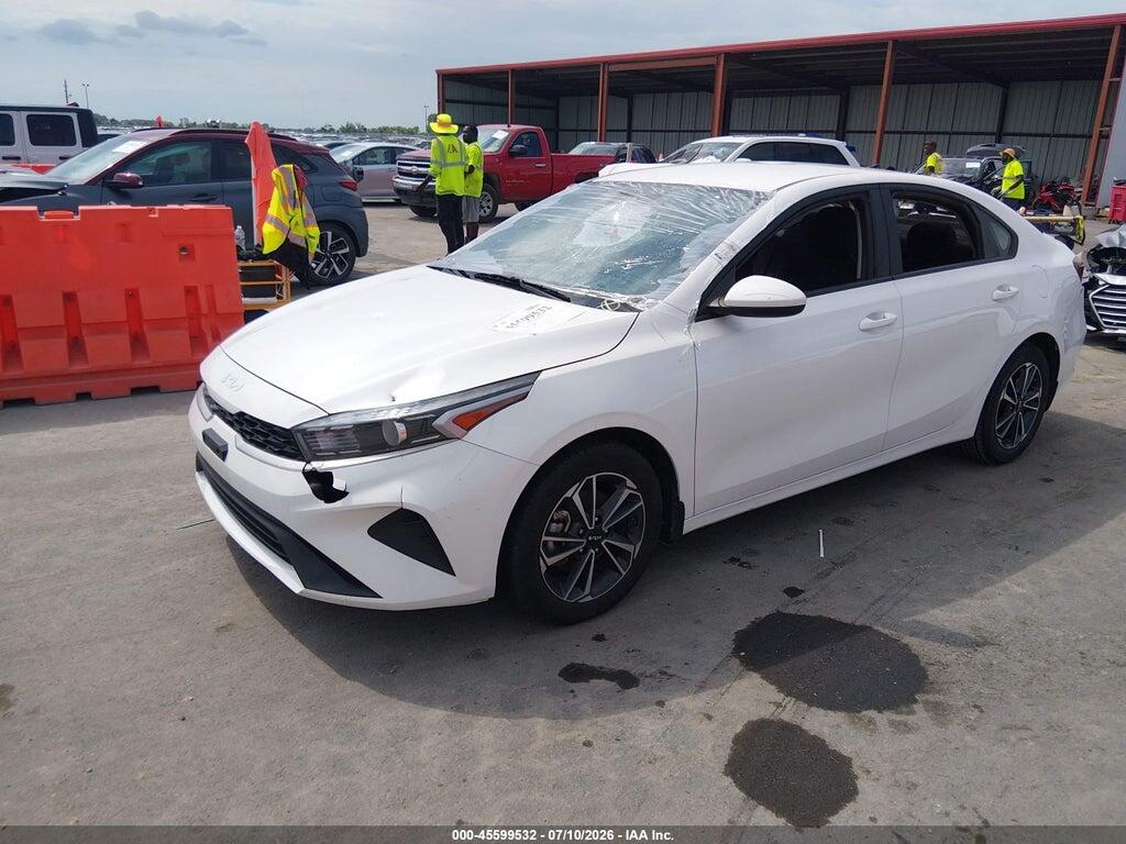 3KPF24ADXRE728667 2024 KIA FORTE photo no. 2