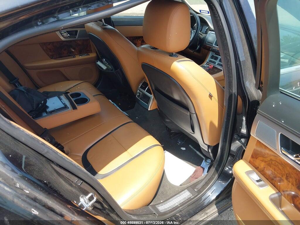 SAJWJ0EFXD8U03089 2013 JAGUAR XF photo no. 8