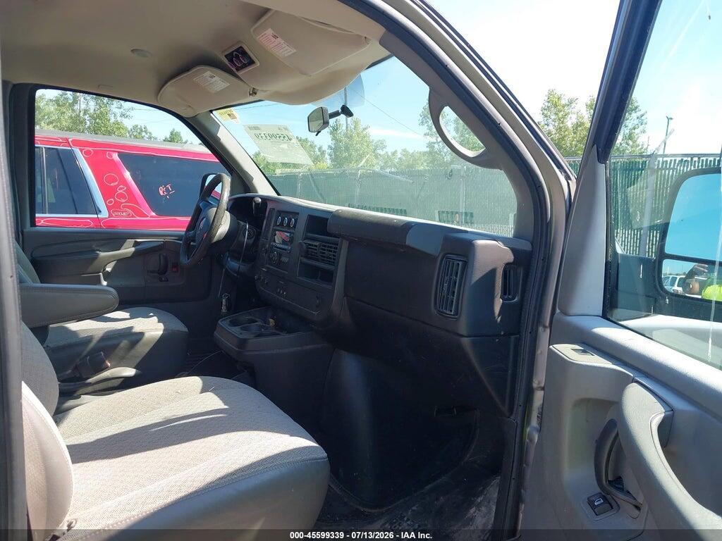 1GKS7CF4XB1111981 2011 GMC SAVANA 1500 photo no. 5