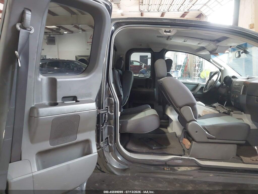 1N6AA06A44N567593 2004 NISSAN TITAN photo no. 8