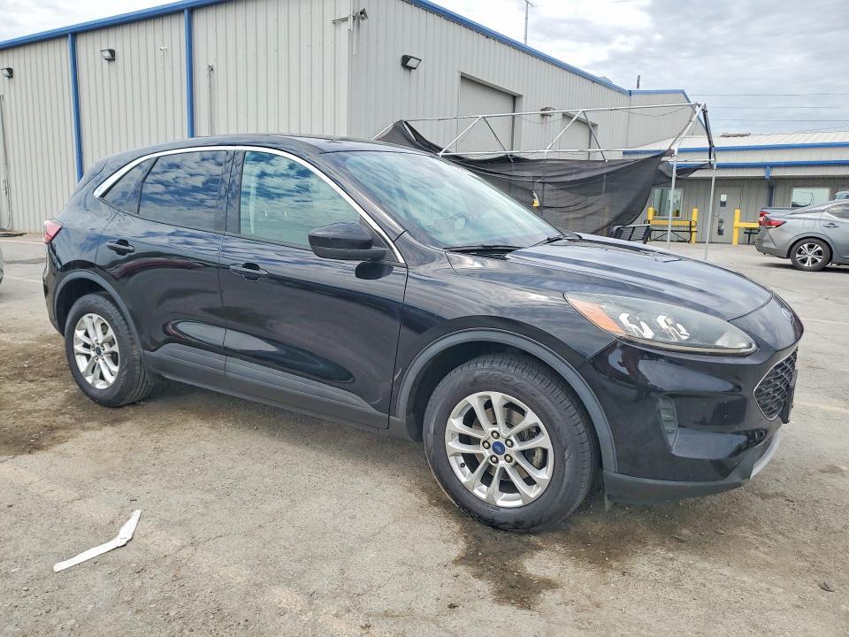 2021 FORD ESCAPE SE — Фото 4 из 13