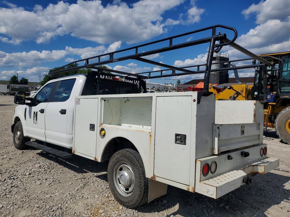 2021 FORD F250 — Фото 2 из 12