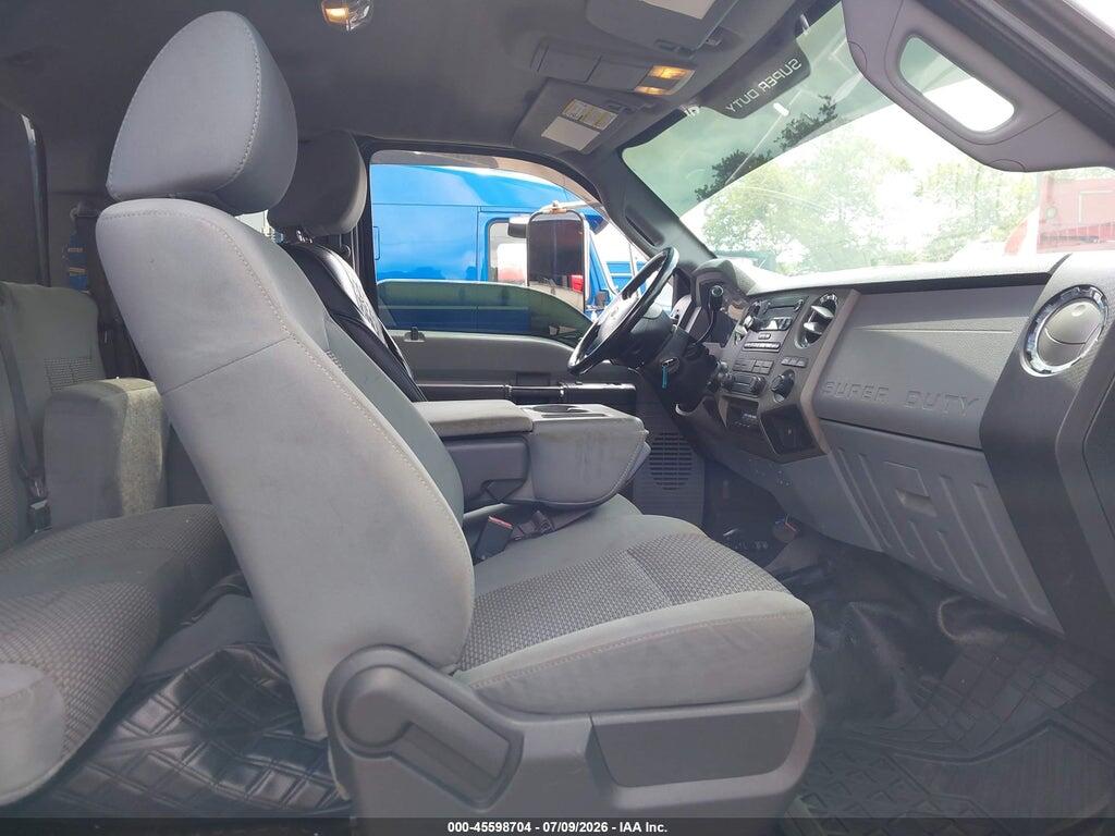 3FRNX6FC1BV377746 2011 FORD F-650 photo no. 6