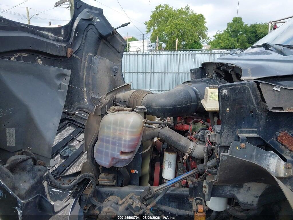 3FRNX6FC1BV377746 2011 FORD F-650 photo no. 9